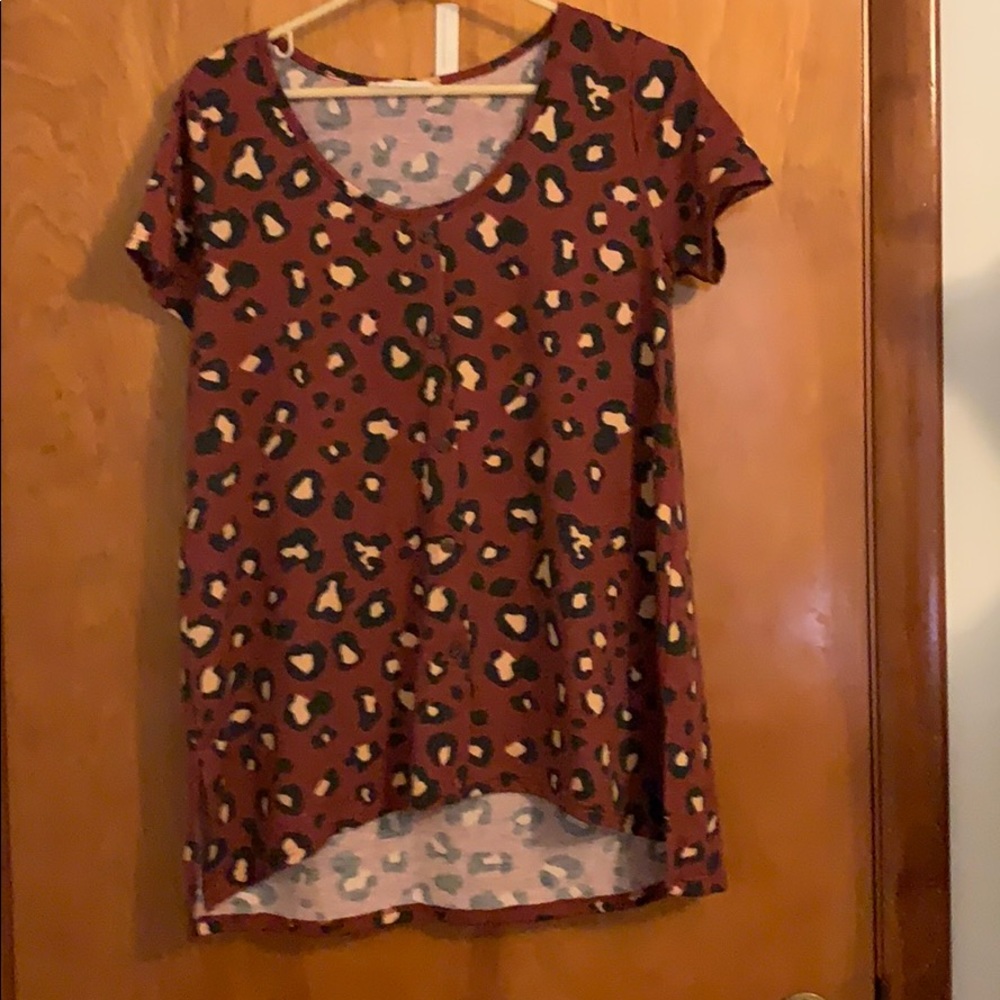 NWOT, , Leopard Button tee
